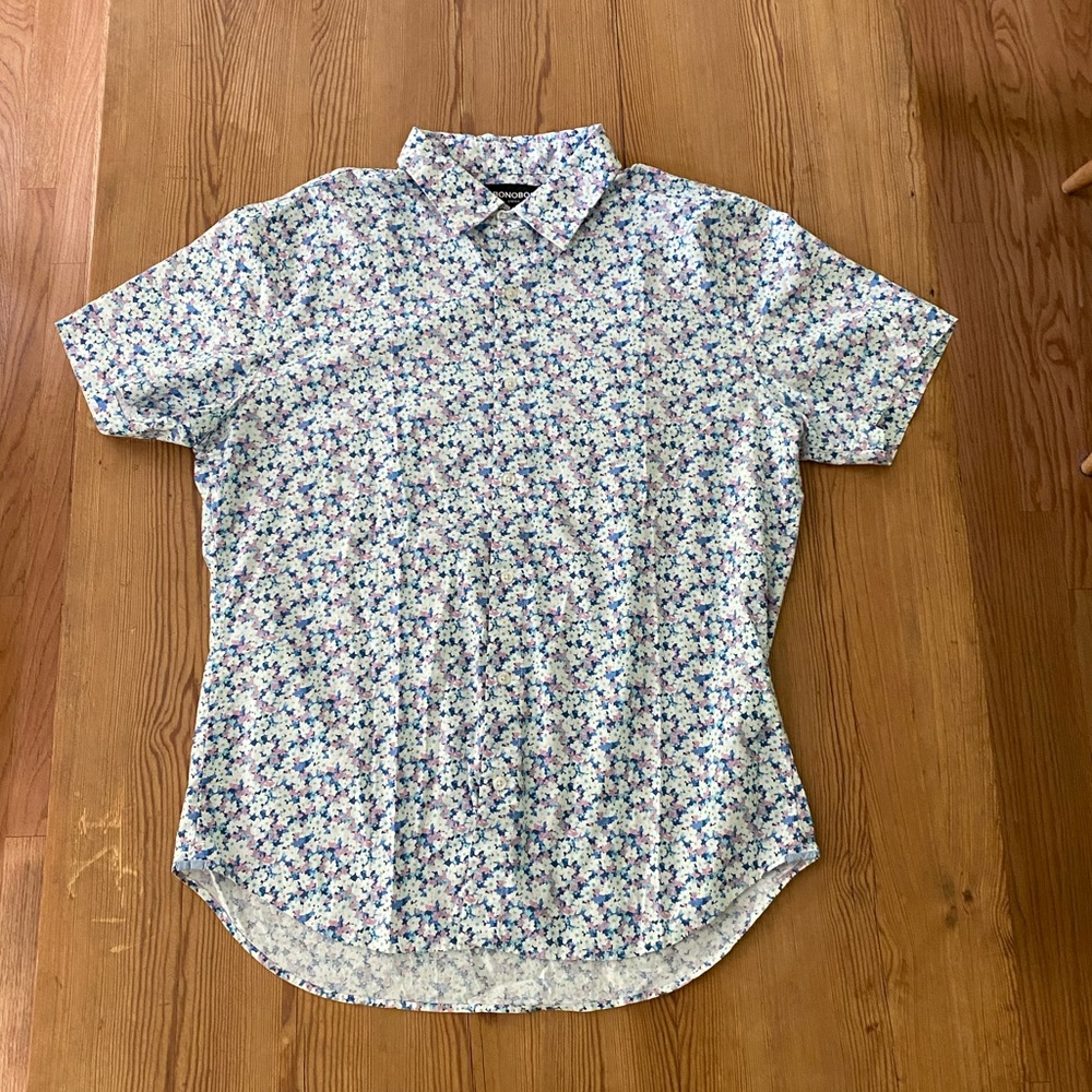 Bonobos short sleeve casual shirt, size large.